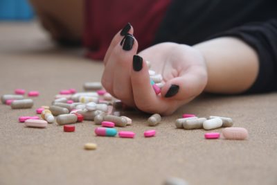 HOW ALCOHOL CAUSES MENTAL AND MORAL CHANGES